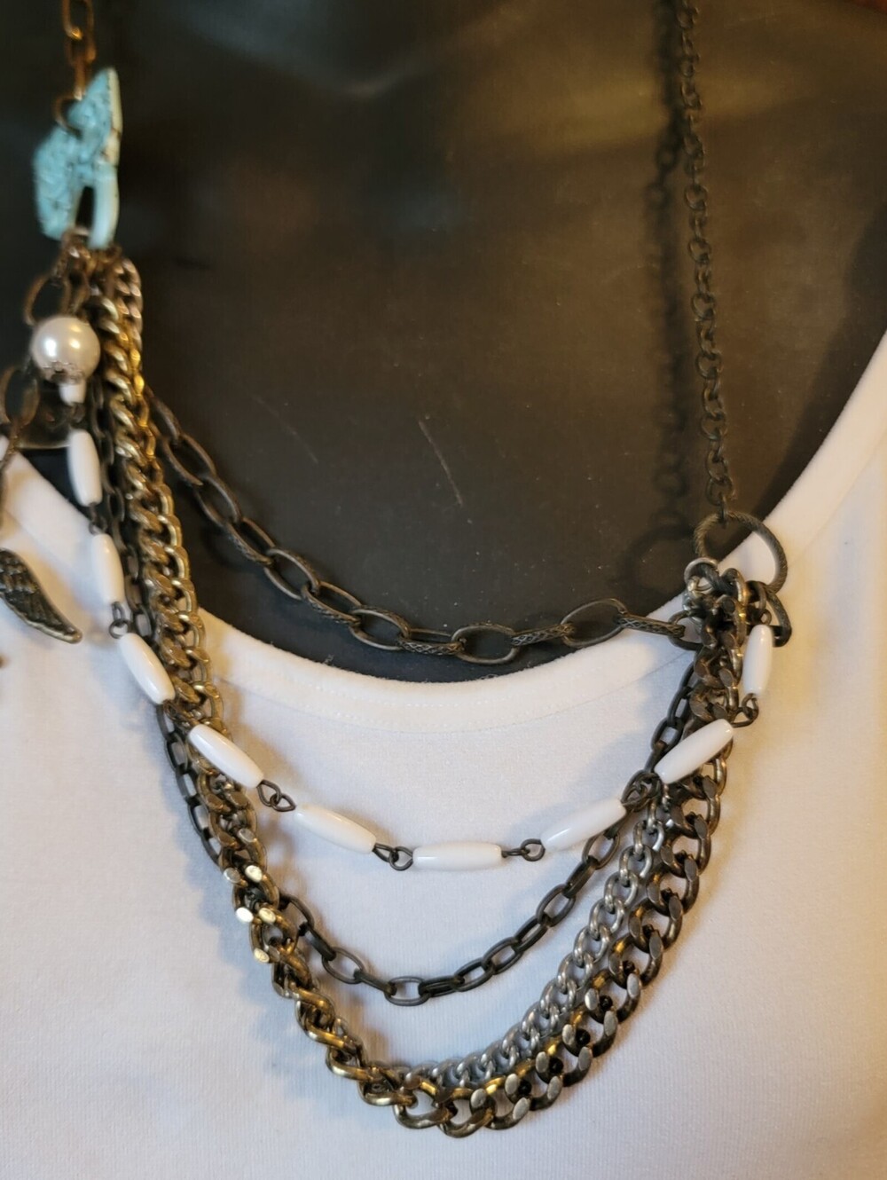 Plunder Charm Necklace Mixed Metals Bird, Lock, Faux Pearl Swag Designer blu1-38